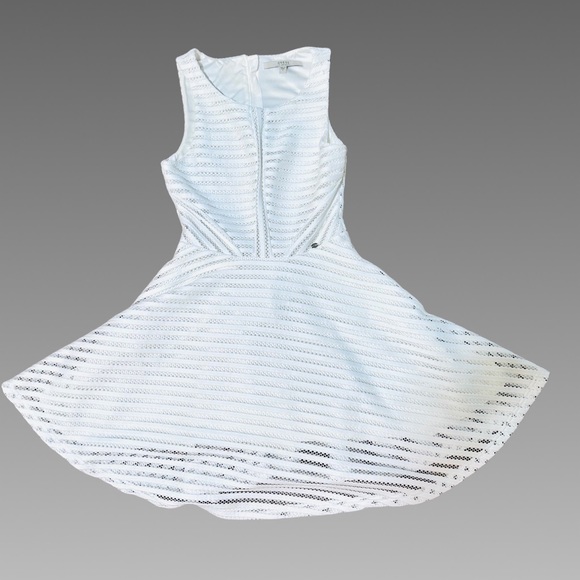 GUESS White Mini Fit & Flare Dress Size Woman’s 2 - Picture 2 of 13